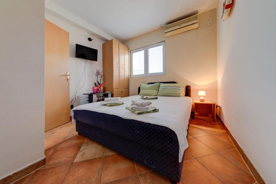 Sunny Grapes Apartments Budva Chambre photo